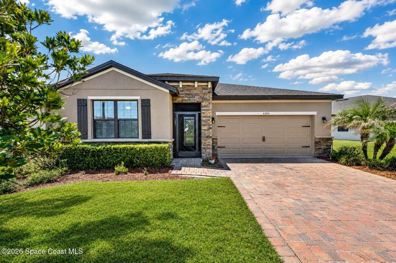 3 bedroom Single Family Residence at 4304 Caladium Circle, Sawgrass Lakes Phases 2 E and F, West Melbourne — photo 2