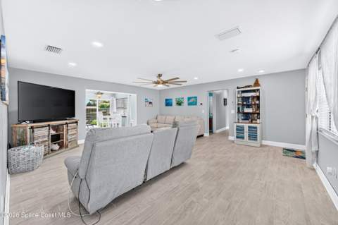 237 NE 1st Street, Satellite Beach FL - photo 9 of 37