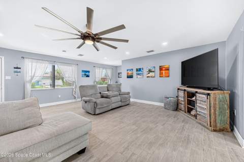 237 NE 1st Street, Satellite Beach FL - photo 11 of 37