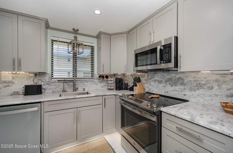 2 bedroom Condominium at 7101 Ridgewood Avenue #102, The Cedars Apts Condo, Cape Canaveral — photo 3