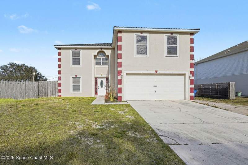 5 bedroom Single Family Residence at 194 Abalone Road, Port Malabar Unit 13, Palm Bay — photo 2