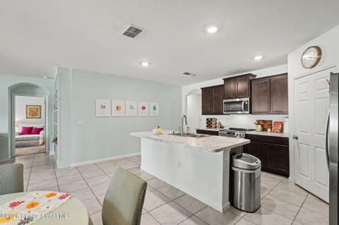 860 Airport Avenue, Palm Bay FL - photo 16 of 31
