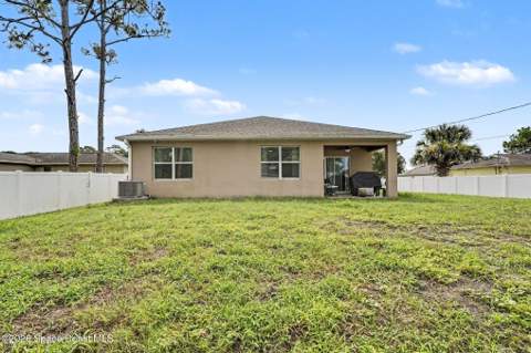 860 Airport Avenue, Palm Bay FL - photo 8 of 31