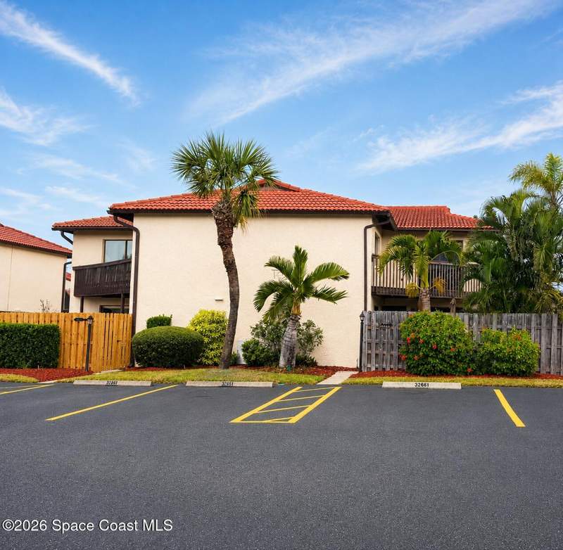 2 bedroom Townhouse at 3259 Sea Oats Circle, Beach Woods Stage 2 Phase 1, Melbourne Beach — photo 2