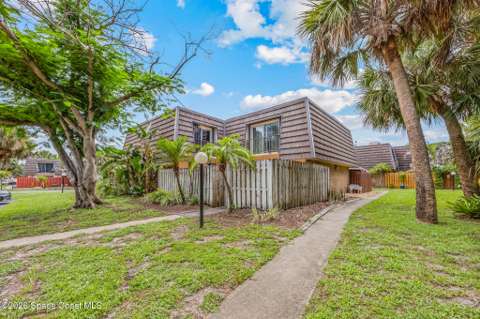 2715 Vista Oaks Circle, home for sale on Vista Oaks Circle