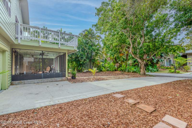 4 bedroom Single Family Residence at 5925 Riverside Drive, Melbourne Shores 2nd Addn, Melbourne Beach — photo 4