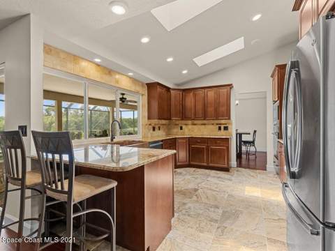 820 Kerry Downs Circle, Melbourne FL - photo 8 of 42