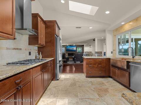 820 Kerry Downs Circle, Melbourne FL - photo 10 of 42