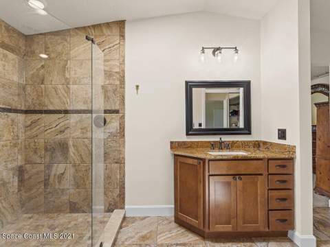 820 Kerry Downs Circle, Melbourne FL - photo 16 of 42
