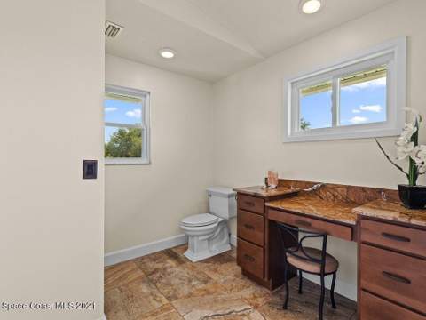 820 Kerry Downs Circle, Melbourne FL - photo 18 of 42