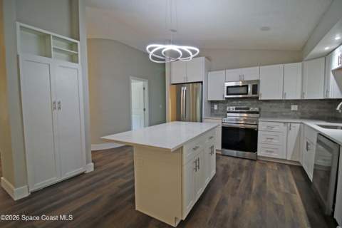 271 Naylor Street, Palm Bay FL - photo 9 of 40