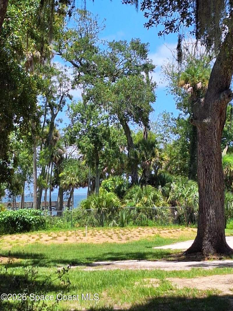 4 bedroom Single Family Residence at 140 Bellewood Street, Town of Bellwood, Titusville — photo 5