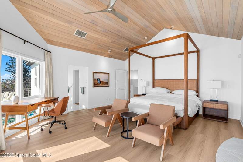 6 bedroom Single Family Residence at 9315 S Highway A1a, Melbourne Beach, Melbourne Beach — photo 5