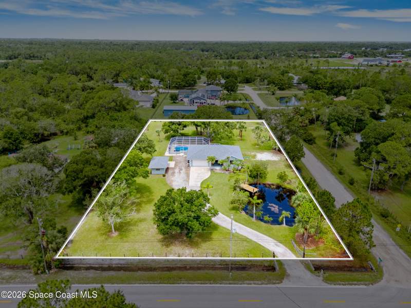 2 bedroom Single Family Residence at 3480 Weber Road, Melbourne Heights Sec C, Malabar — photo 2