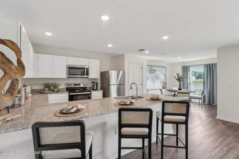 3221 Fitzpatrick Avenue, Palm Bay FL - photo 16 of 40