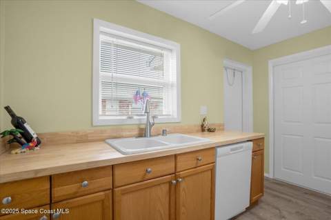 190 E Olmstead Drive #D11, Titusville FL - photo 18 of 23