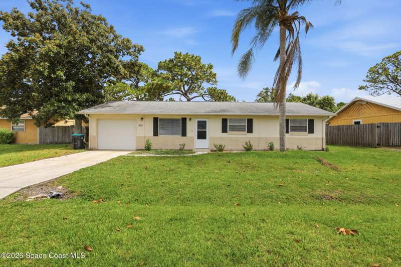 3 bedroom Single Family Residence at 625 Concord Street, Port Malabar Country Club Unit 8, Palm Bay — photo 1