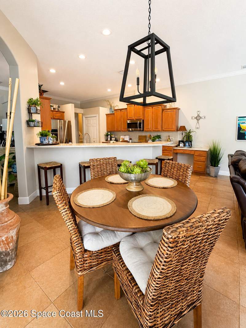 5 bedroom Single Family Residence at 931 Maple Ridge Drive, Plantation Phase 2, Merritt Island — photo 4