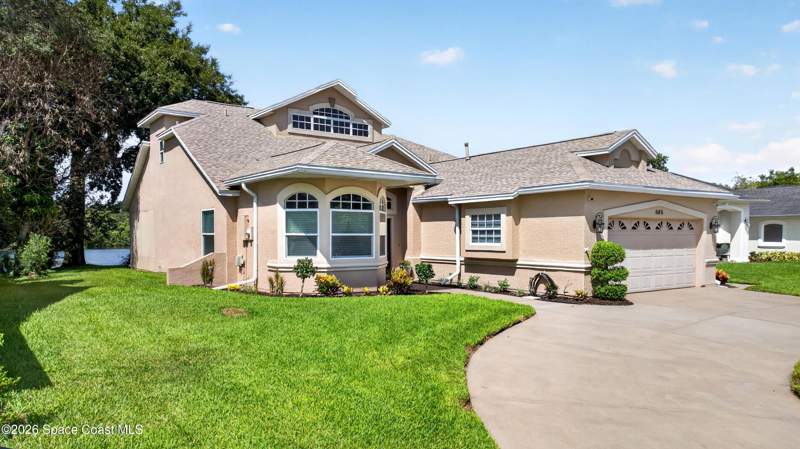 3 bedroom Single Family Residence at 685 Bella Vista Drive, Bella Vista La Cita Phase 1, Titusville — photo 4
