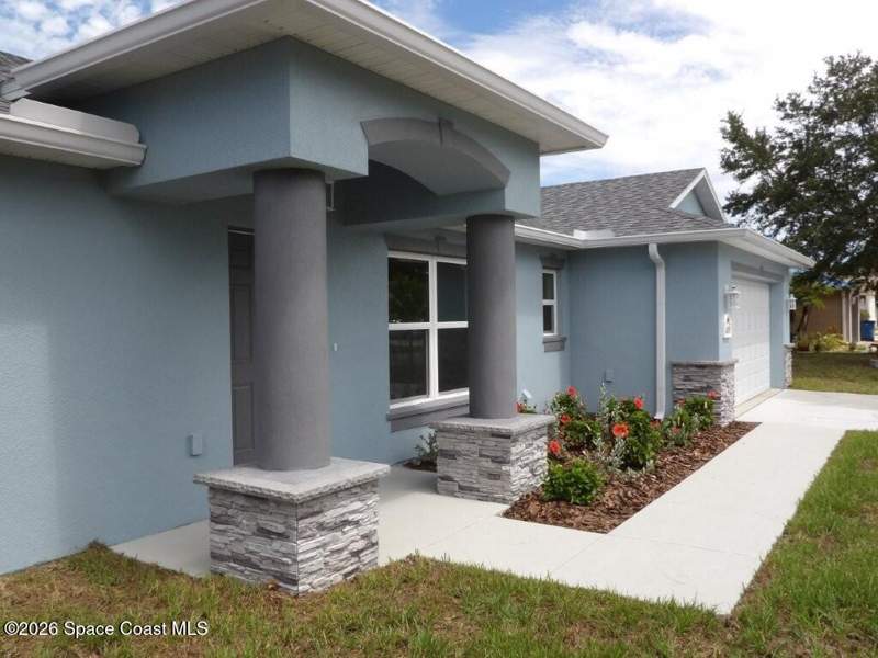 3 bedroom Single Family Residence at 408 Calamondin Avenue, Port Malabar Unit 13, Palm Bay — photo 2