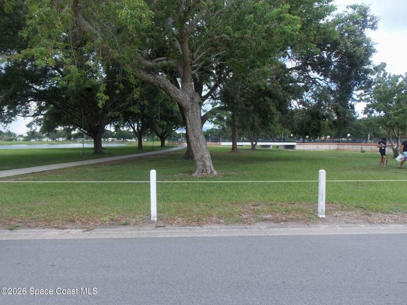 2 bedroom Manufactured Home at 346 Egret Circle, Barefoot Bay Unit 2 Part 11, Barefoot Bay — photo 2