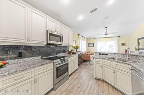 881 Mandarin Drive, Palm Bay FL - photo 20 of 64