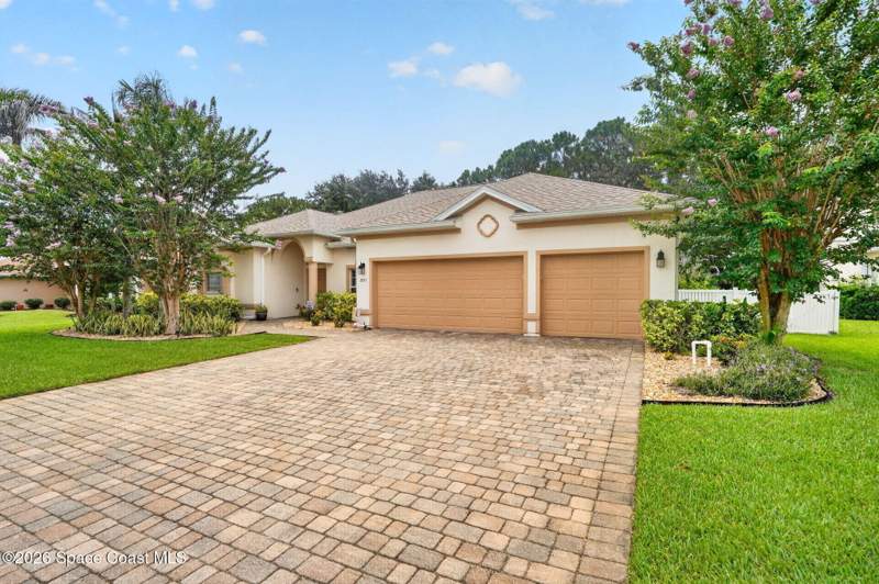 4 bedroom Single Family Residence at 2071 Thornwood Drive, Magnolia Park at Bayside Lakes, Palm Bay — photo 3