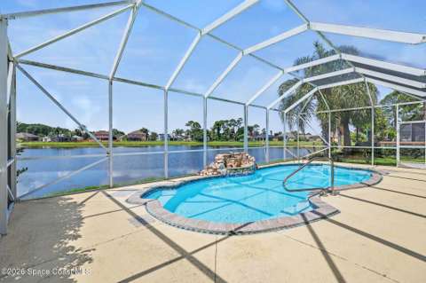 423 Stonehenge Circle, home for sale on Stonehenge Circle