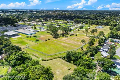 1014 Montclair Road, Cocoa FL - photo 11 of 48