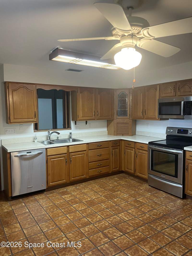 3 bedroom Single Family Residence at 1173 Scyphers Street, Fairhaven Subd, Palm Bay — photo 3