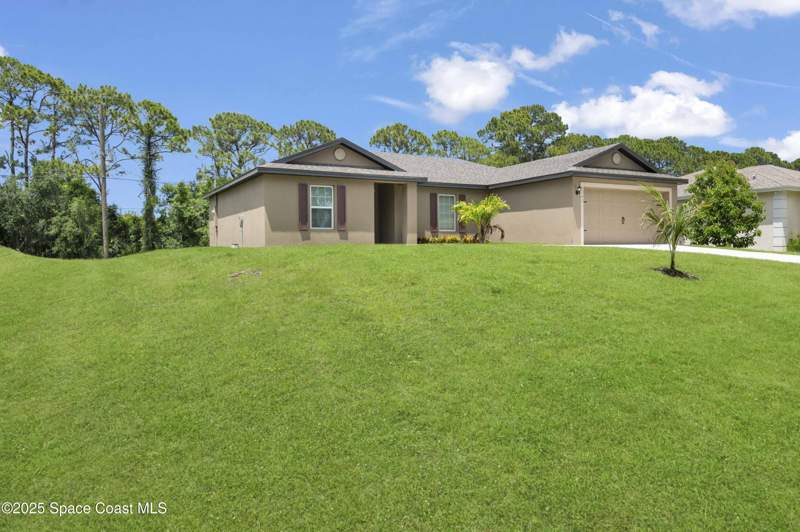 3 bedroom Single Family Residence at 1141 Salina Street, Port Malabar Unit 16, Palm Bay — photo 3