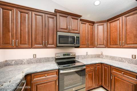 97 Niemira Avenue #C, Indialantic FL - photo 14 of 38