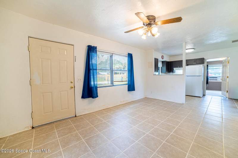 2 bedroom Single Family Residence at 2949 Easy Street, All, Mims — photo 2