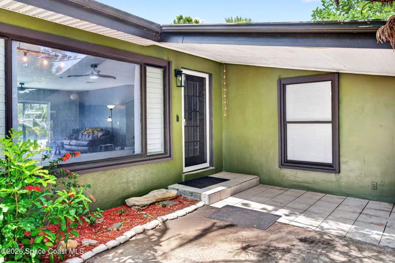 3 bedroom Single Family Residence at 204 NE 2nd Terrace, South Patrick Shores 3rd Sec, Satellite Beach — photo 4