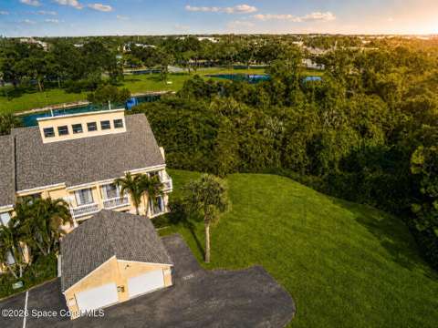 330 Lofts Drive, golf community for sale in Melbourne