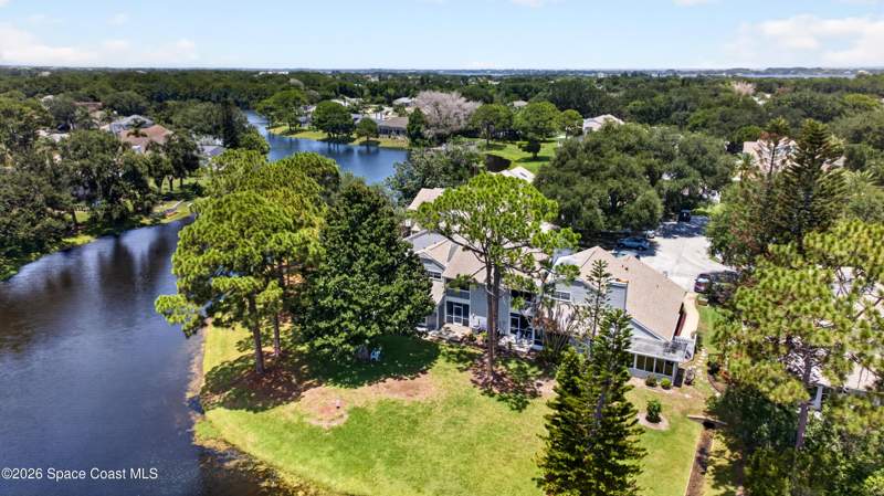 2 bedroom Townhouse at 754 Players Court, Players Club at Suntree, Melbourne — photo 5