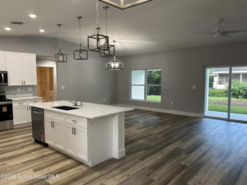 3 bedroom Single Family Residence at 827 Everglade Avenue, Port Malabar Unit 11, Palm Bay — photo 2