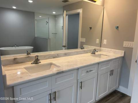 827 Everglade Avenue, Palm Bay FL - photo 6 of 9