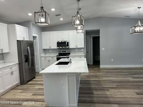 827 Everglade Avenue, Palm Bay FL - photo 7 of 9
