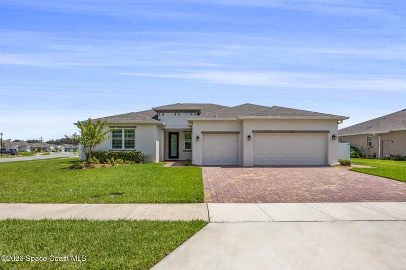 4 bedroom Single Family Residence at 195 Loymer Circle, Savannah Landings, Merritt Island — photo 1