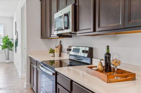 195 Loymer Circle, Merritt Island FL - photo 9 of 51