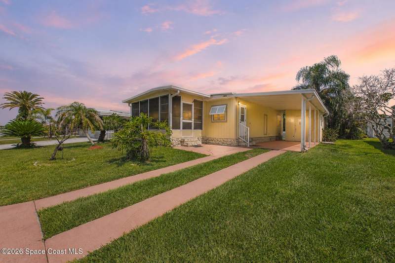 2 bedroom Manufactured Home at 1020 Royal Palm Drive, Barefoot Bay Unit 2 Part 10, Barefoot Bay — photo 3