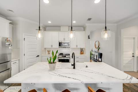 8205 Millbrook Avenue, Melbourne FL - photo 10 of 73