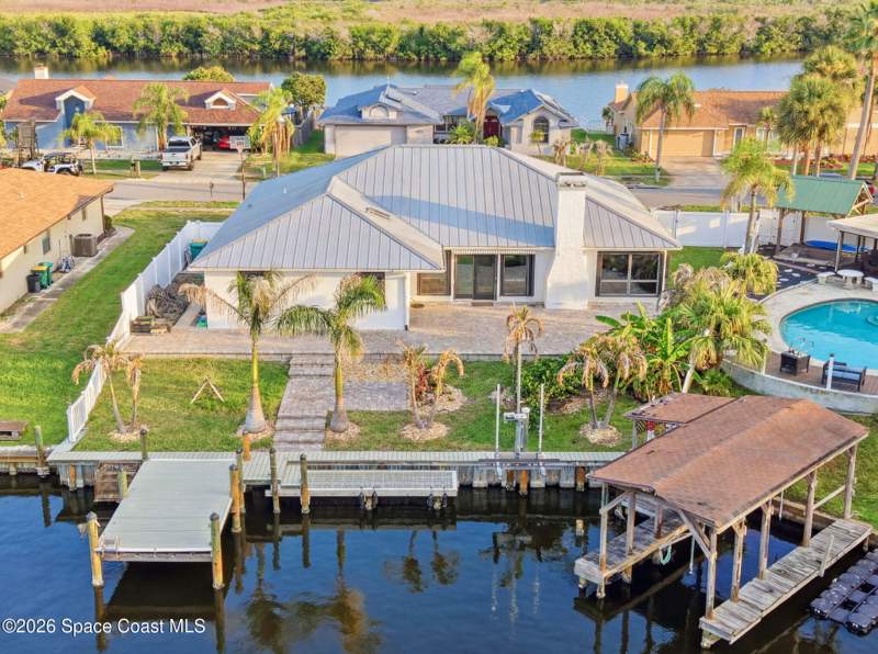 4 bedroom Single Family Residence at 1525 Sykes Creek Drive, Diana Shores Unit No 9, Merritt Island — photo 2
