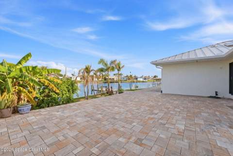 1525 Sykes Creek Drive, Merritt Island FL - photo 8 of 65