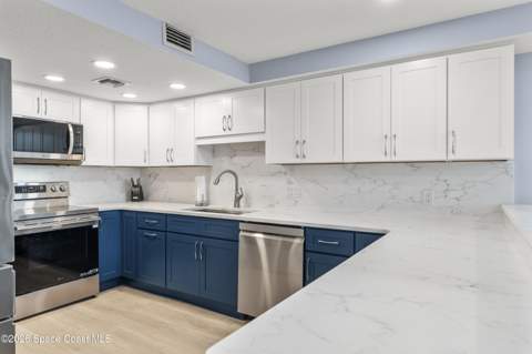 5050 Ocean Beach Boulevard #301, Cocoa Beach FL - photo 9 of 25