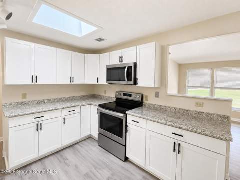 581 Borraclough Avenue, Palm Bay FL - photo 7 of 22