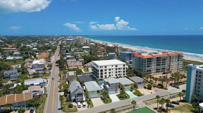 2 bedroom Condominium at 327 Wilson Avenue #401, Avon By The Sea, Cocoa Beach — photo 2