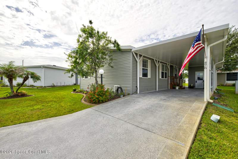 3 bedroom Manufactured Home at 476 Horseshoe Bend Circle #187, Northwest Lakes Condo Ph V, Cocoa — photo 2