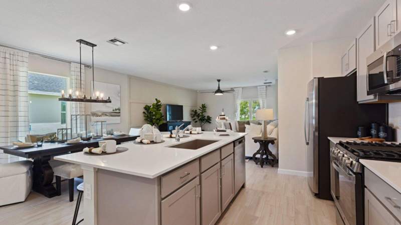 5 bedroom Single Family Residence at 2668 Croft Inlet Drive, Riverwood at Everlands, Palm Bay — photo 3